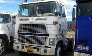 【レア未開封】フォードCL9000 IMAI 1978 Ford LTL-9000 Long-Haul Tractor 1:64th Scale Diecast & Resin