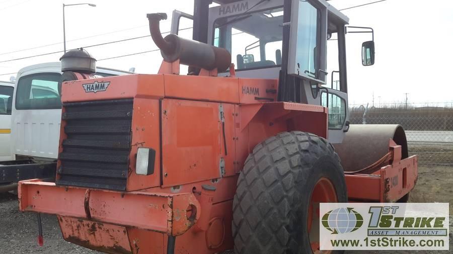 COMPACTOR, 1998 HAMM MODEL 2420, VIBRATORY DRUM ROLLER, 84IN SN
