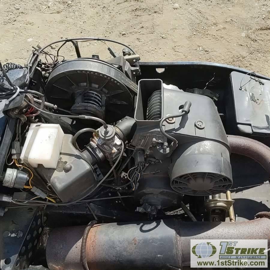 SNOW MACHINE, 1988 SKI-DOO TUNDRA. SINGLE CYLINDER, 2 STROKE