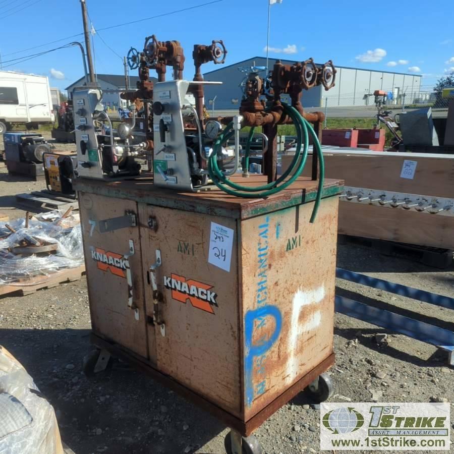 JOBSITE TOOL BOX, KNAACK JOBMASTER 44, CASTER MOUNTED, SET UP AS